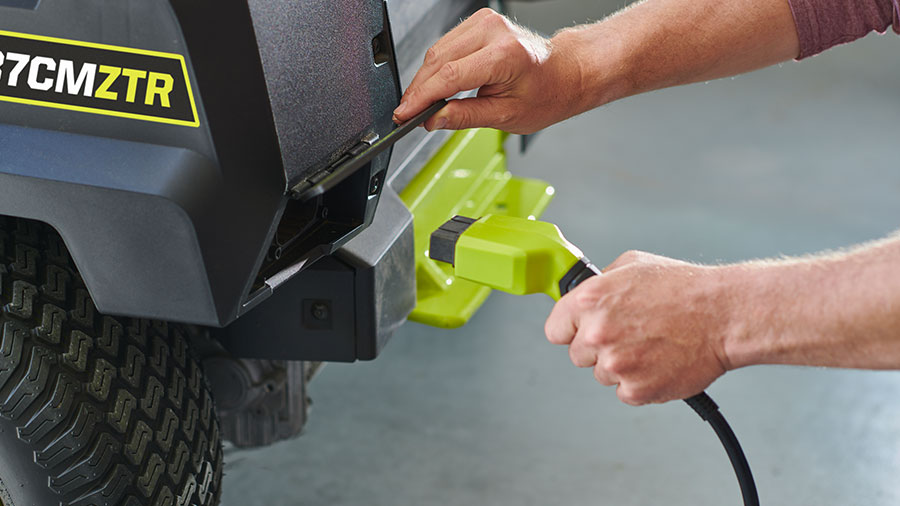 Tondeuse sur batterie Rider Zero-Turn RY72ZTRX137-310 137 cm 72 V Ryobi Tondeuse sur batterie Rider Zero-Turn RY72ZTRX137-310 137 cm 72 V Ryobi